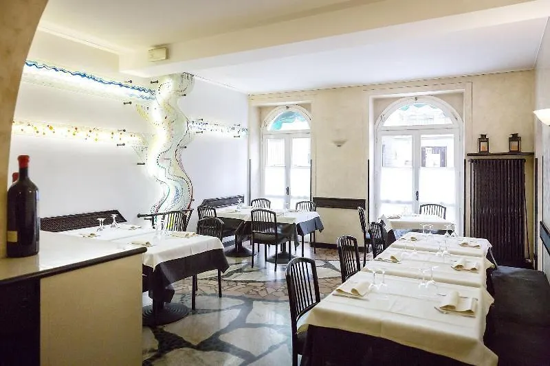 Hotel Montecodeno Varenna 3*,  Italy