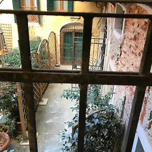 Melusina Ca' Bernarda Historical Center Venise