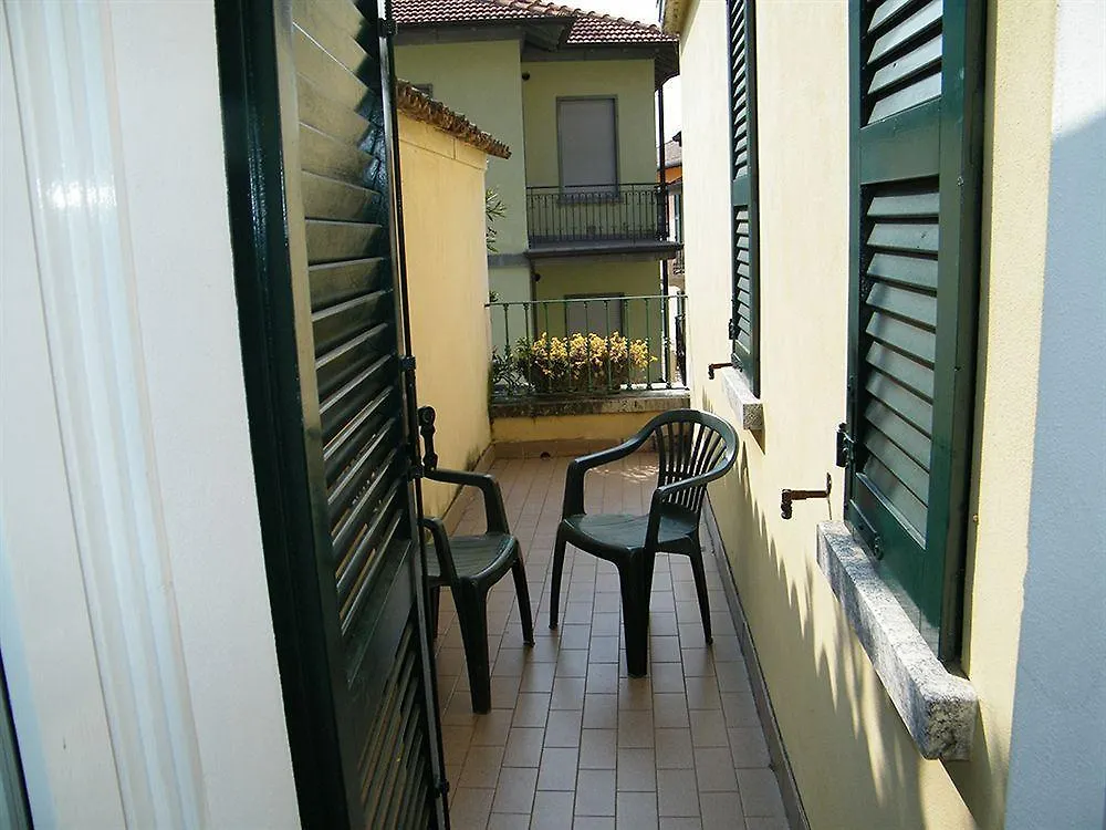 Hotel Montecodeno Varenna 3*,